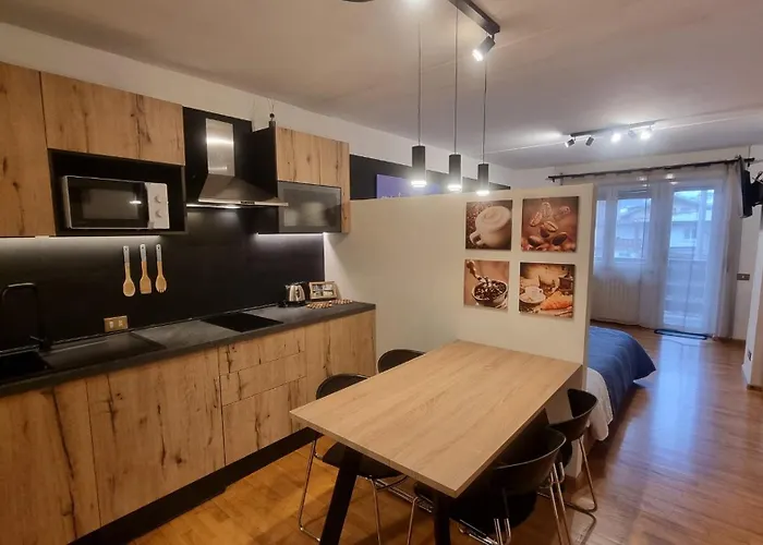 Ariston In Centro A Cortina *